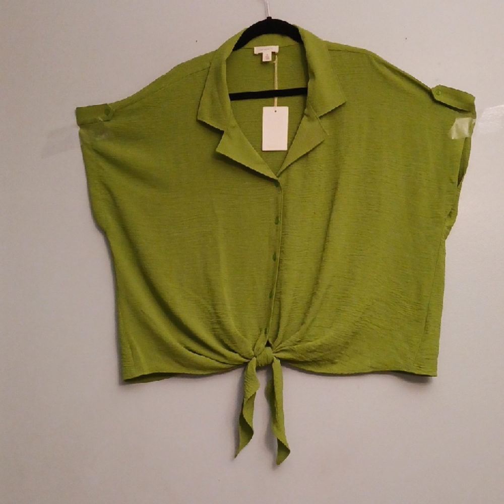 Tamara H. size 3X women's green tie-front button-down blouse.